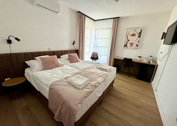 Zsindelyes Vendeghaz 3* Hajdúszoboszló